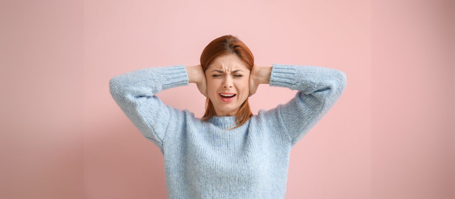 crackling noises in ear